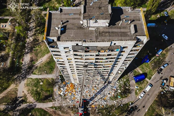 Російські війська демонструють збройні дії