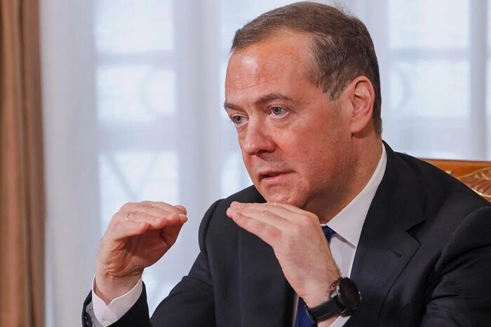 Медведєв зробив гучну заяву про ядерний арсенал для Ірану