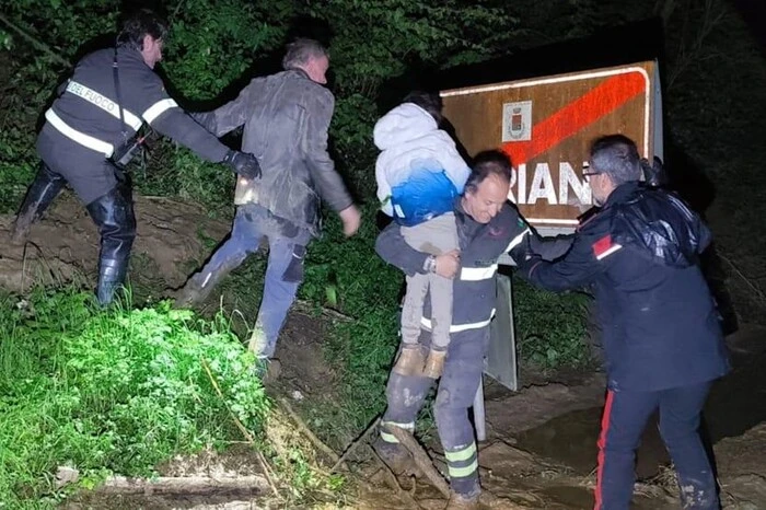 In Italien hielt ein Vater jahrelang zwei Kinder in einer Waldhütte, aus Angst vor dem Coronavirus