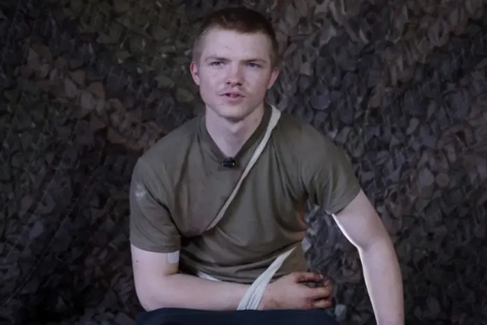 Били палками за втечу з позицій. Окупант пояснив, чому здався в полон ЗСУ