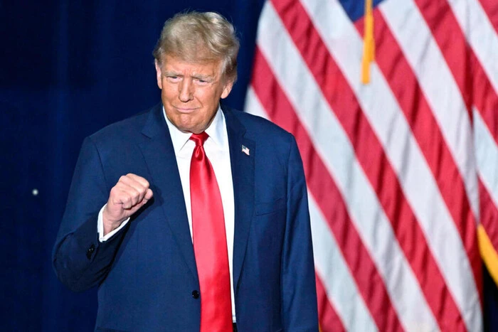 Трамп назвав атаку Ірану на американську базу в Катарі «слабкою відповіддю»