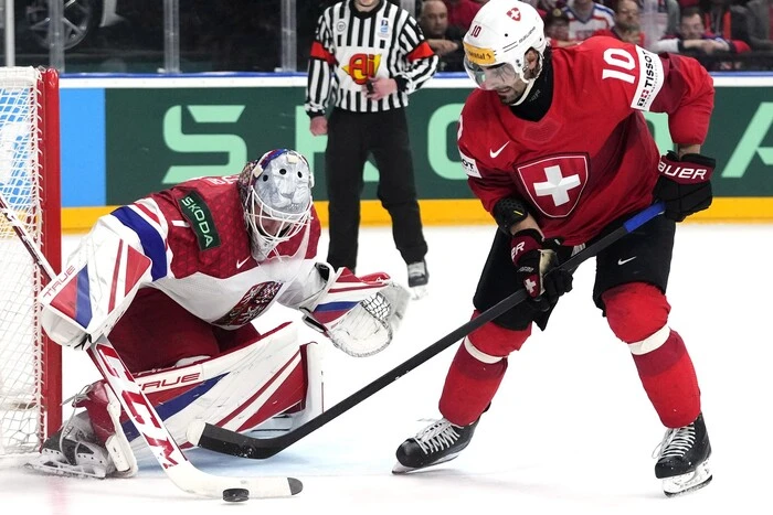 41-year-old Swiss sets unique achievement at the Hockey World Championship