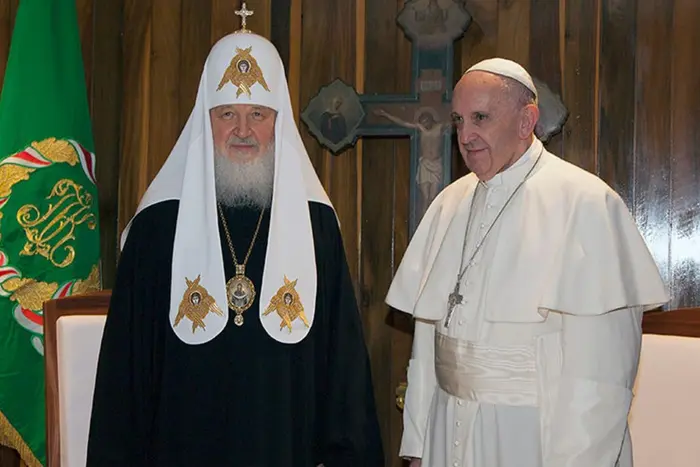 Image of the Pope and the Patriarch in conversation