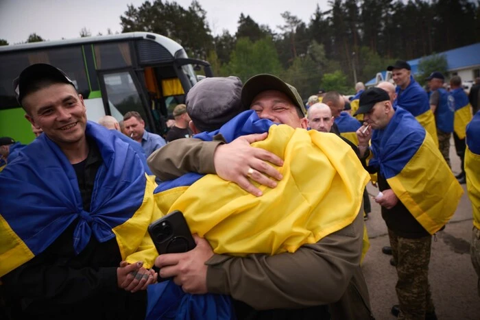 Commander of 'Azov' outraged by prisoner exchange