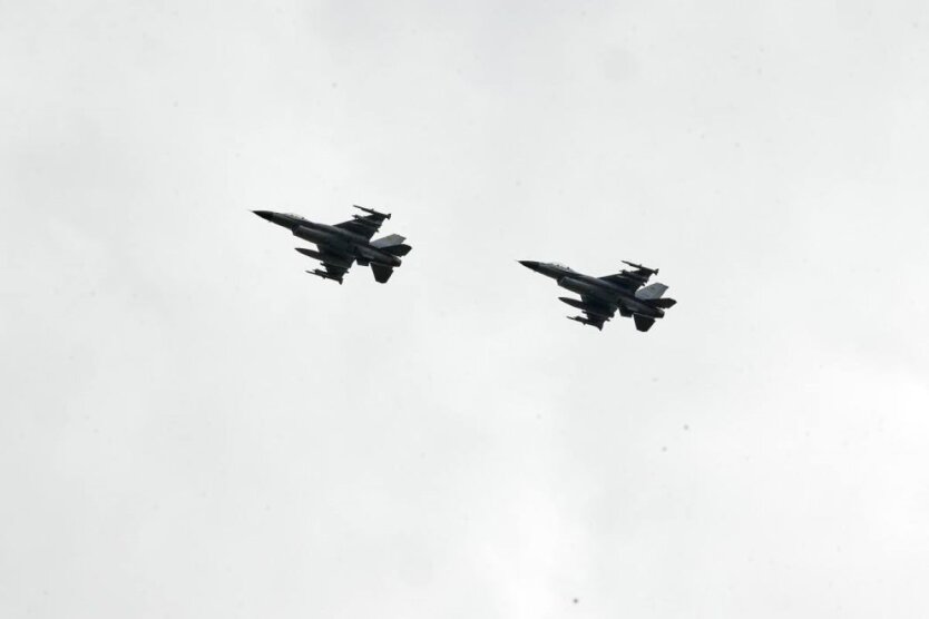 Норвегія відповіла, коли Україна отримає обіцяні винищувачі F-16