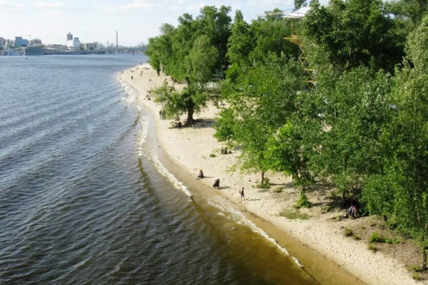 Danger on the Beaches: 12% of Swimming Areas in Ukraine are Contaminated with E. coli
