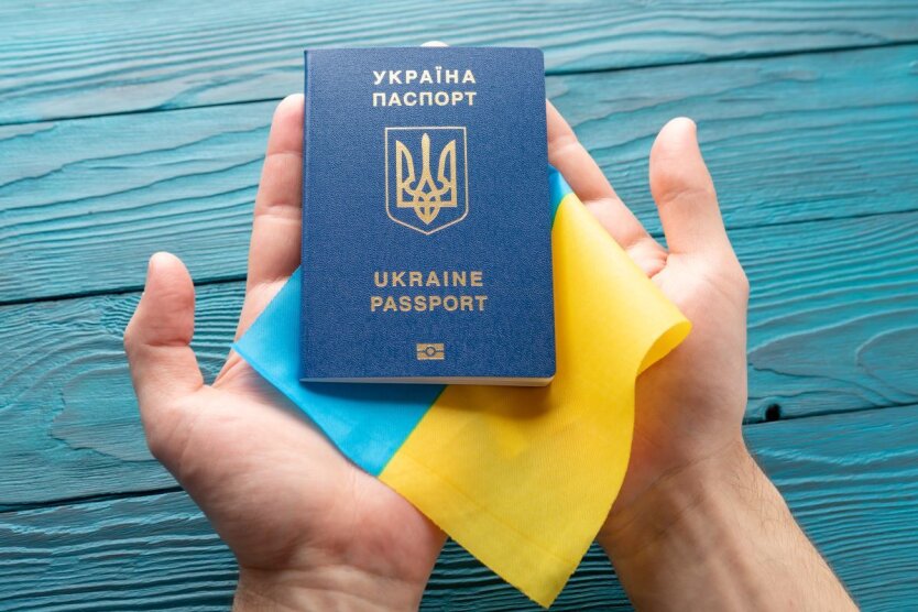 Verabschieden Sie sich von den Reisepässen: Ukrainern wird es notwendig sein, Dokumente zu tauschen