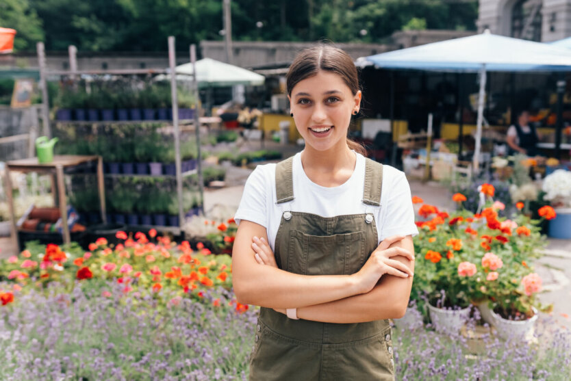 Seasonal Work in Poland: What Vacancies Are Available for Ukrainian Students and Teenagers