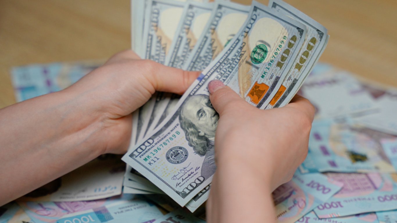 Ukrainern werden bis zu 1,3 Tausend Dollar Unterstützung ausgezahlt - Details
