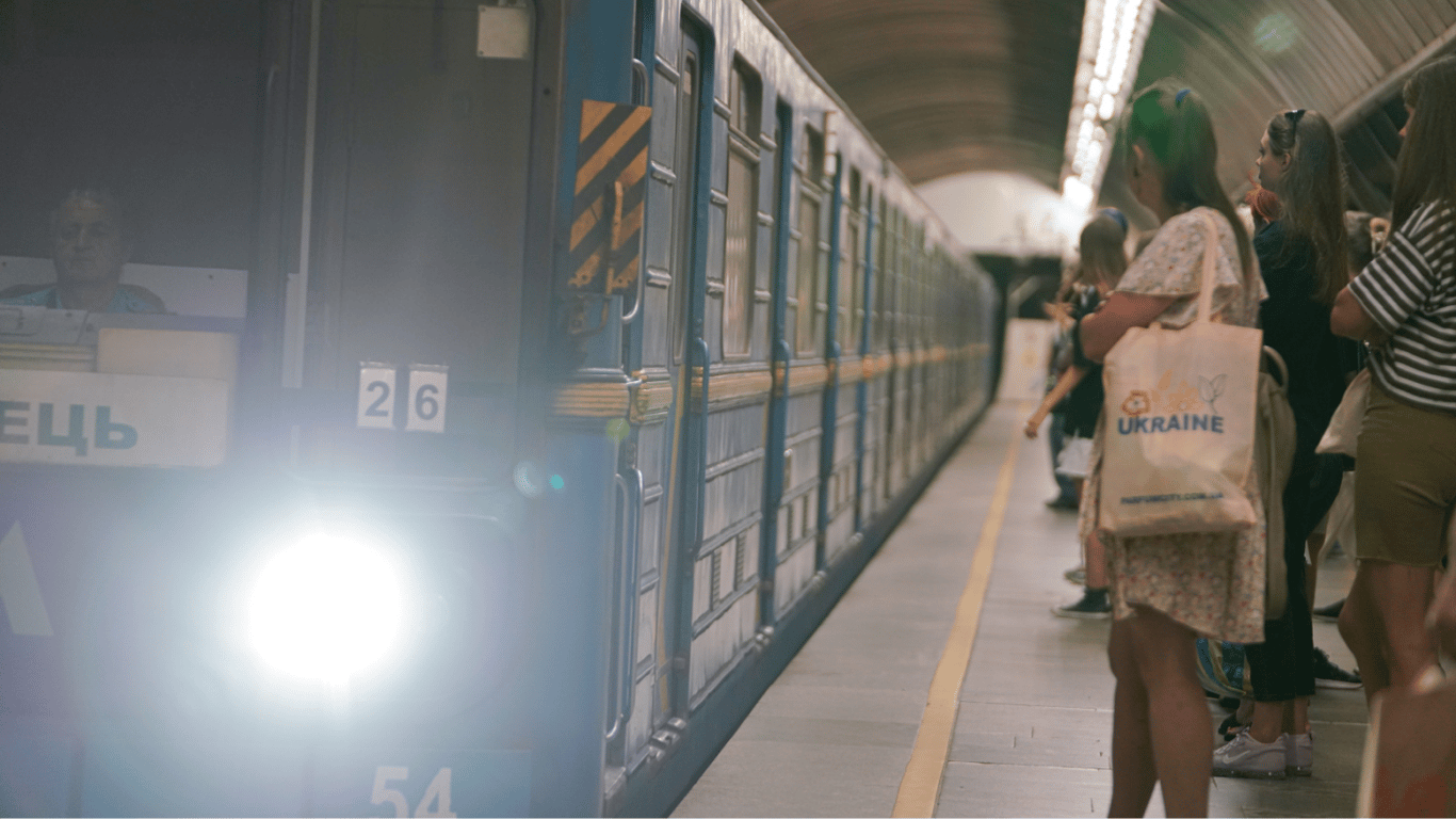 Im Kiewer U-Bahn-System hat sich die Zugbewegung geändert - was ist der Grund