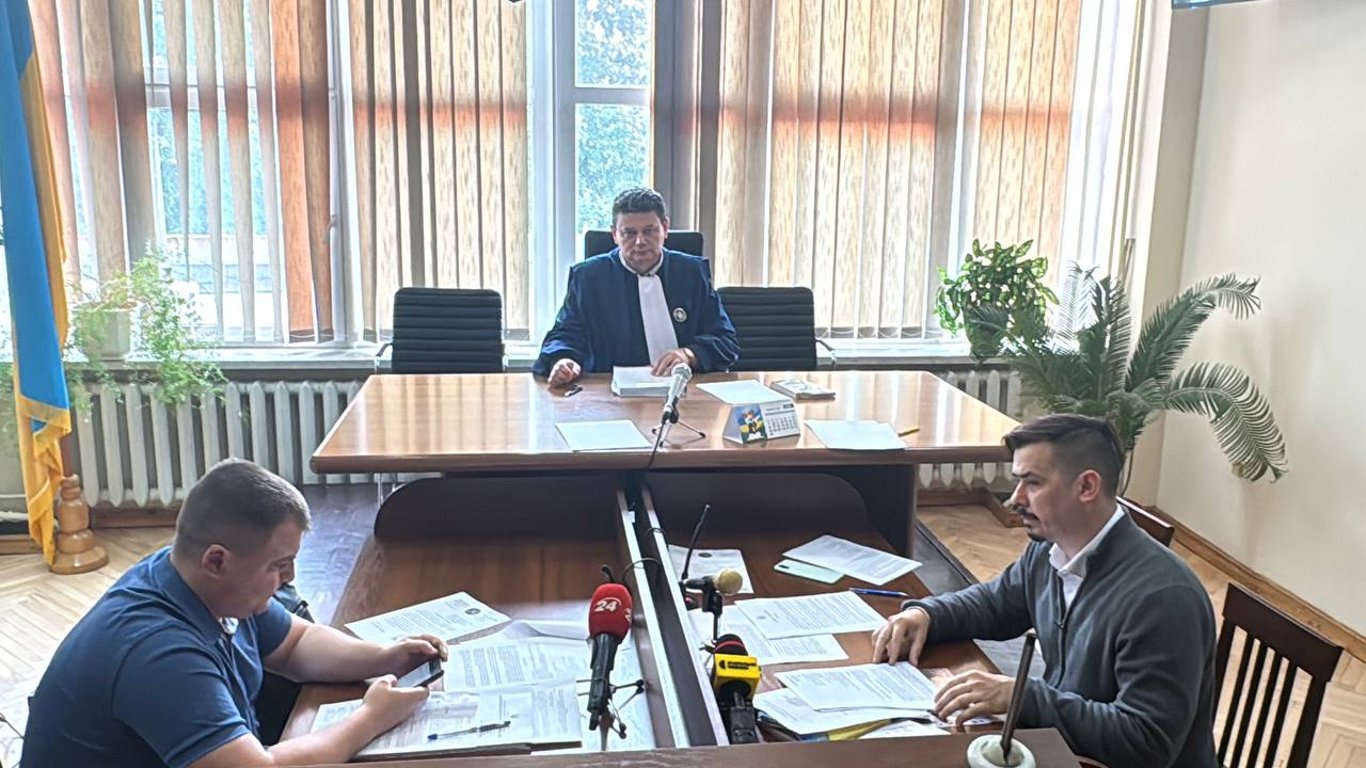 У Львові суд ухвалив рішення у скандальній справі професора Лося