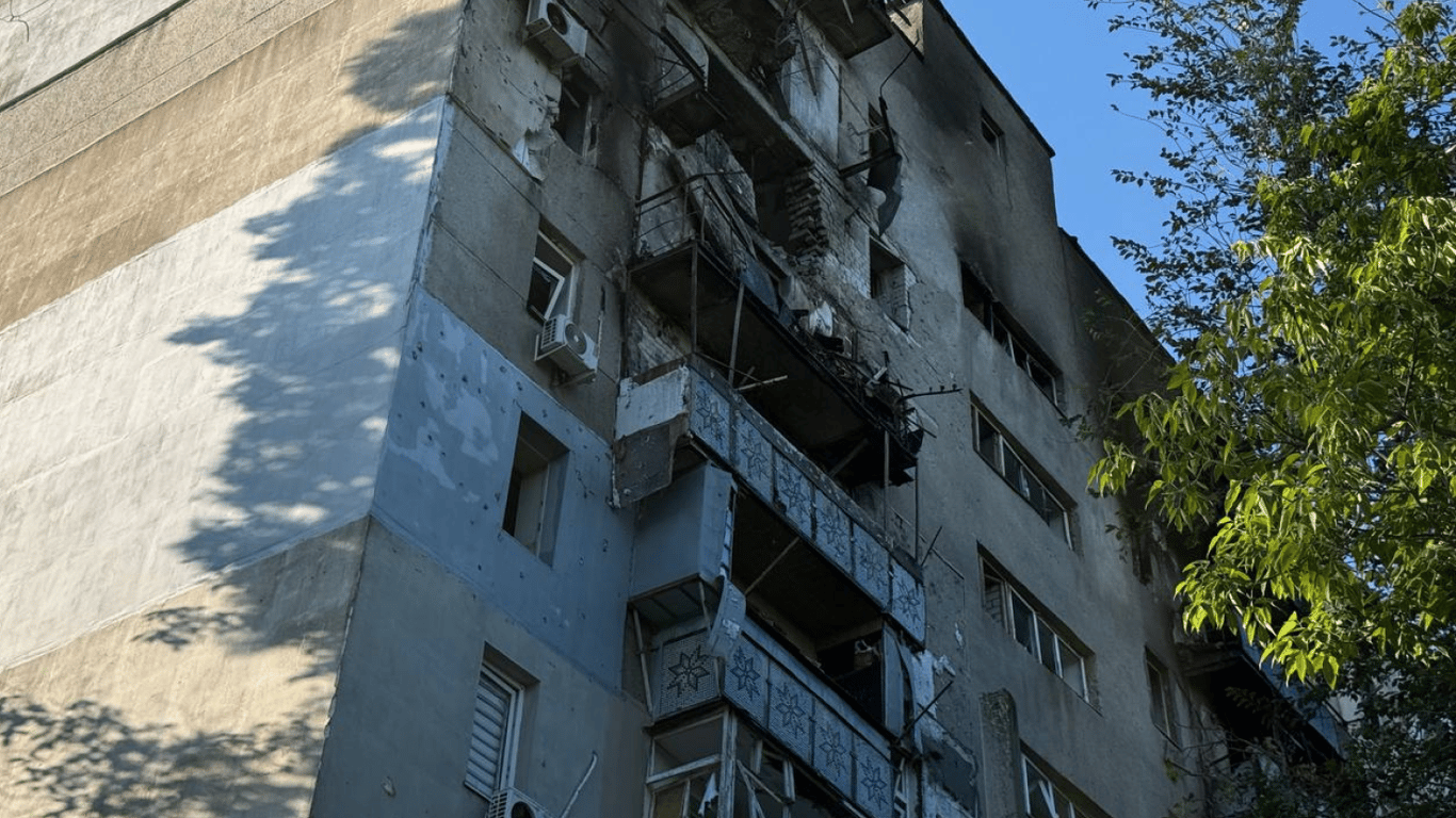 Drone Hit House in Odesa - Photos of the Aftermath of the Attack in the Morning