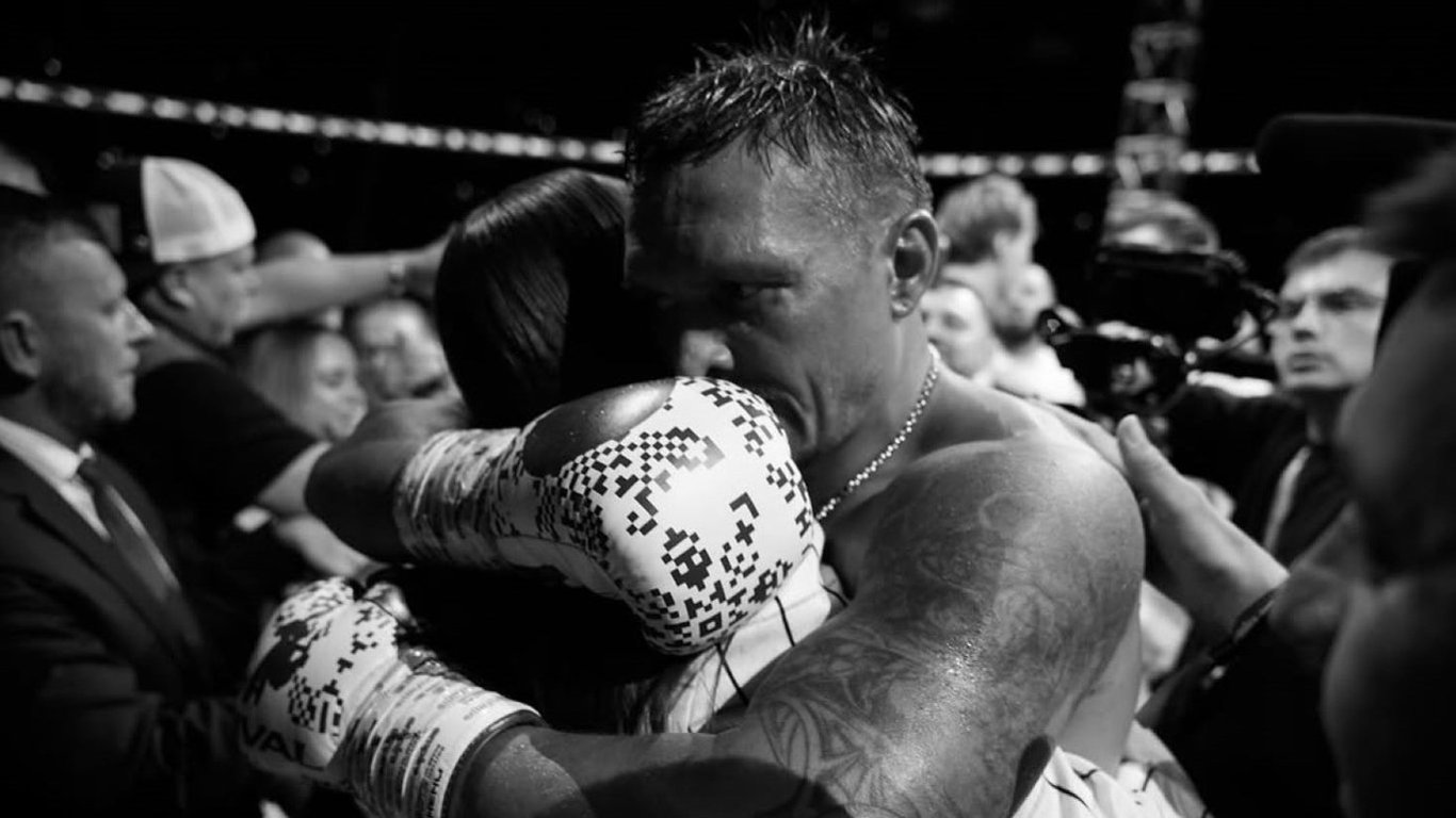 Usyk wandte sich mit rührenden Worten an seine Frau