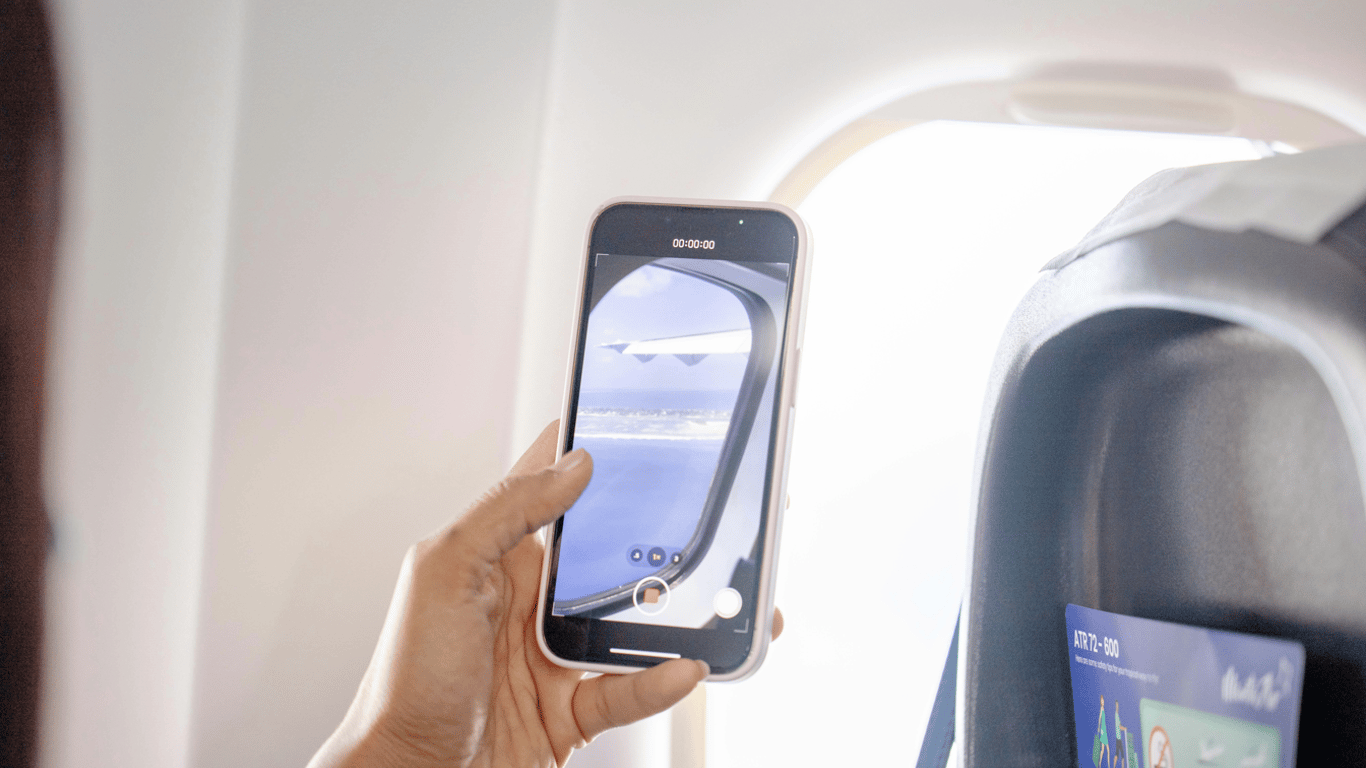 The famous airline launched free Starlink on flights