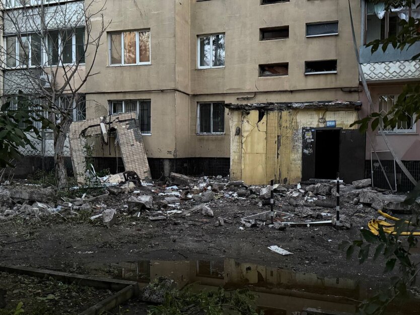 Odesa under drone attack: hits to a high-rise building